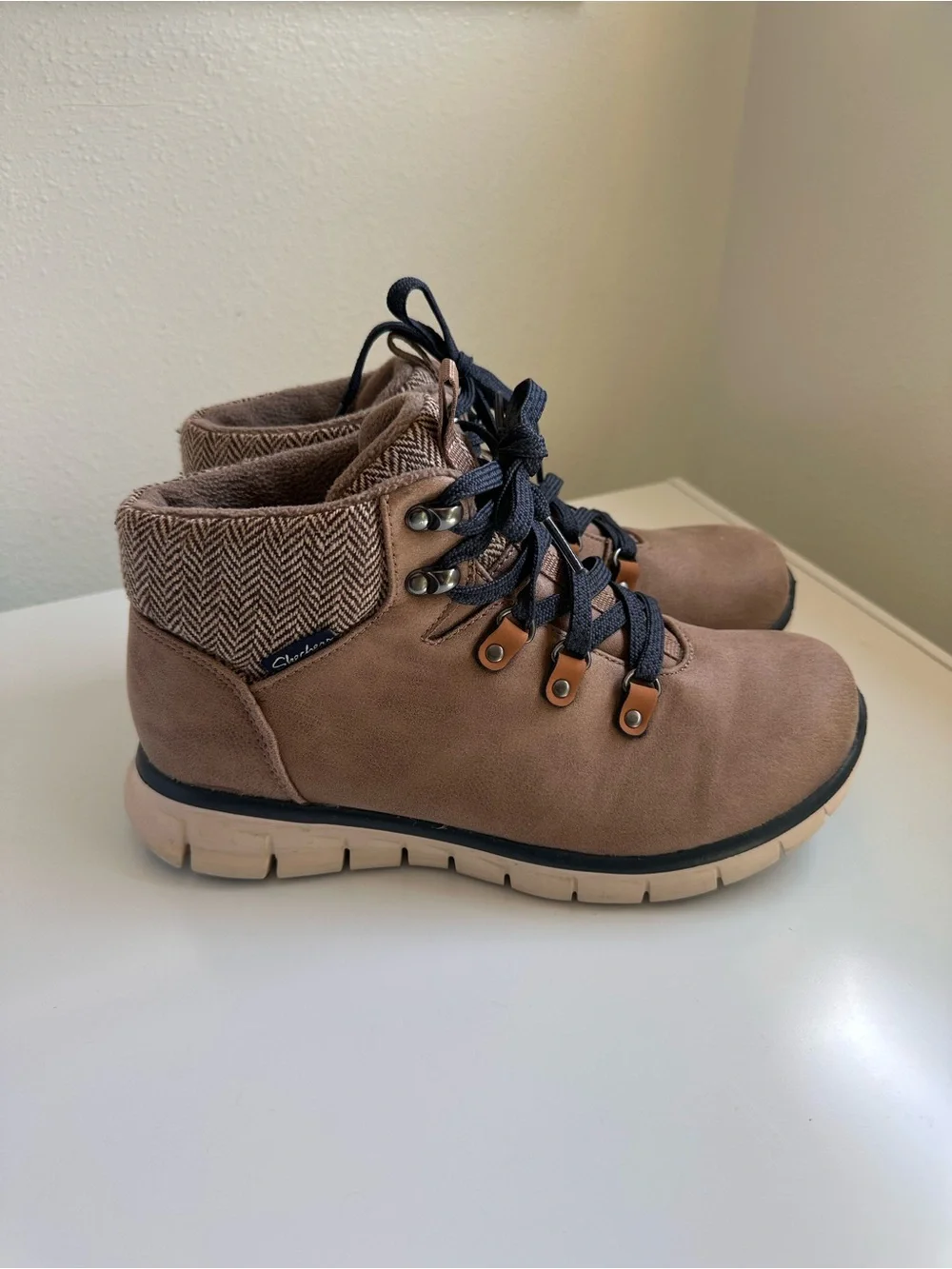 Women’s Skechers Booties Size 8
